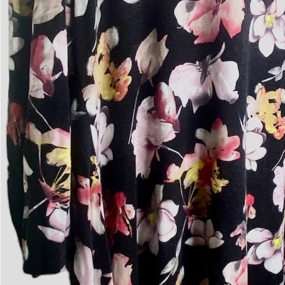 Meri Skye Asymmetrical Knit Top 1X Black Pink Scoop Neck 3/4 Sleeves Made In USA - Picture 4 of 11